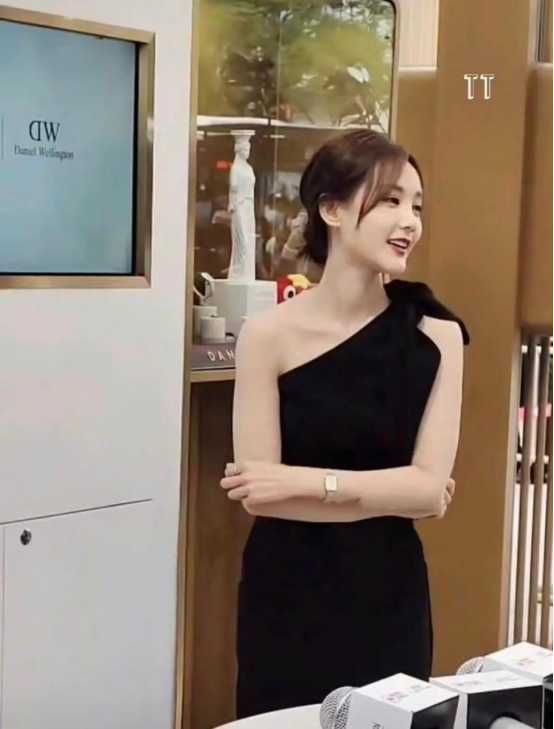 李一桐