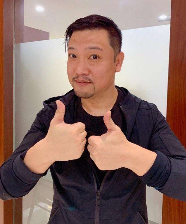賈冰