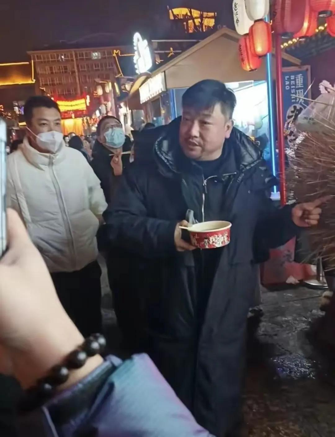 賈冰