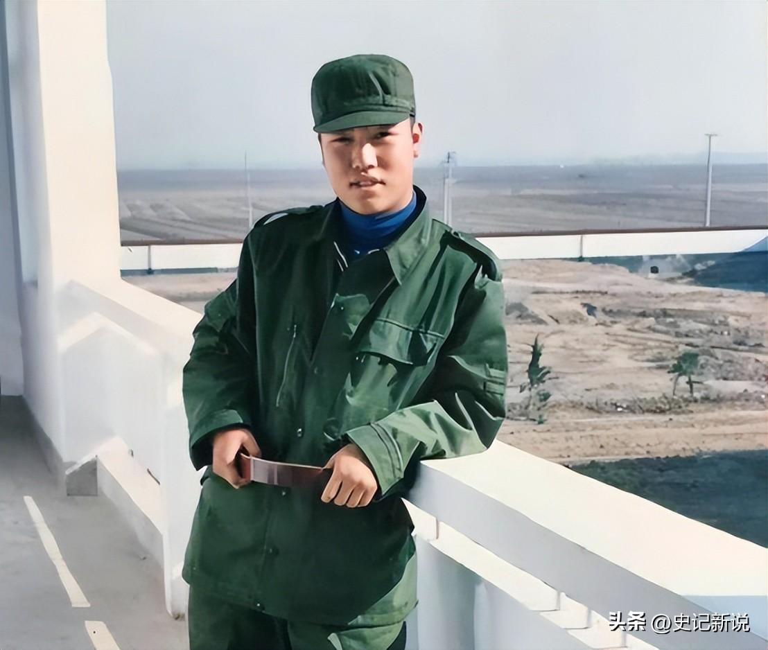 賈冰