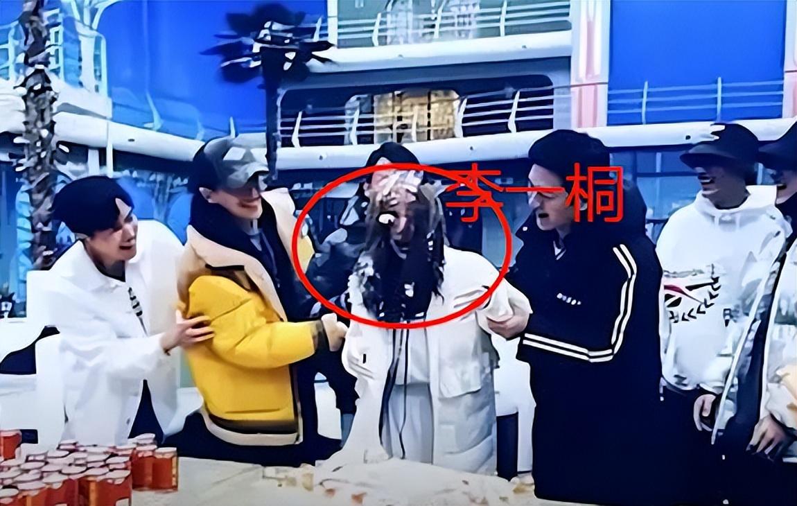 李一桐