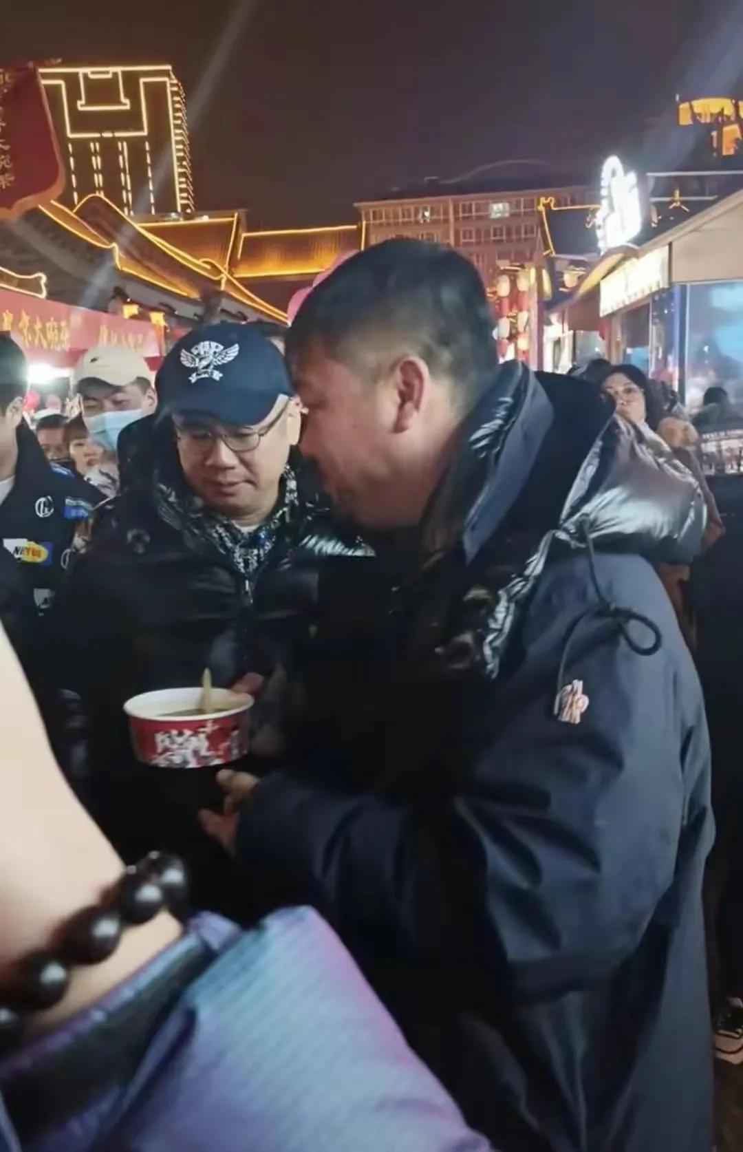 賈冰