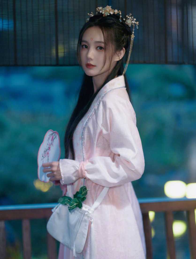 李一桐