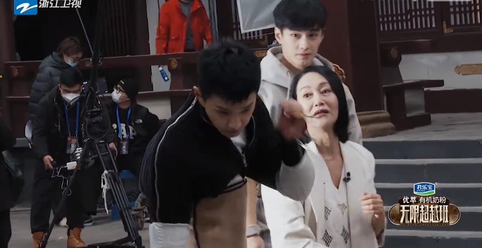 李一桐