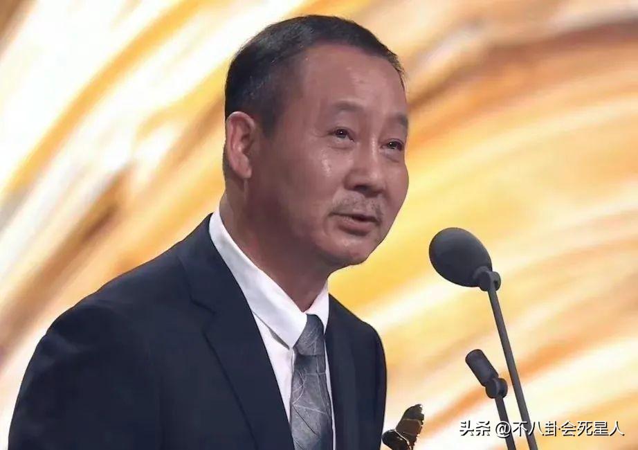 雷佳音
