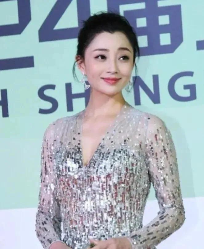 殷桃