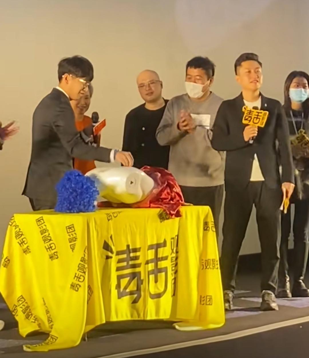 彭昱暢