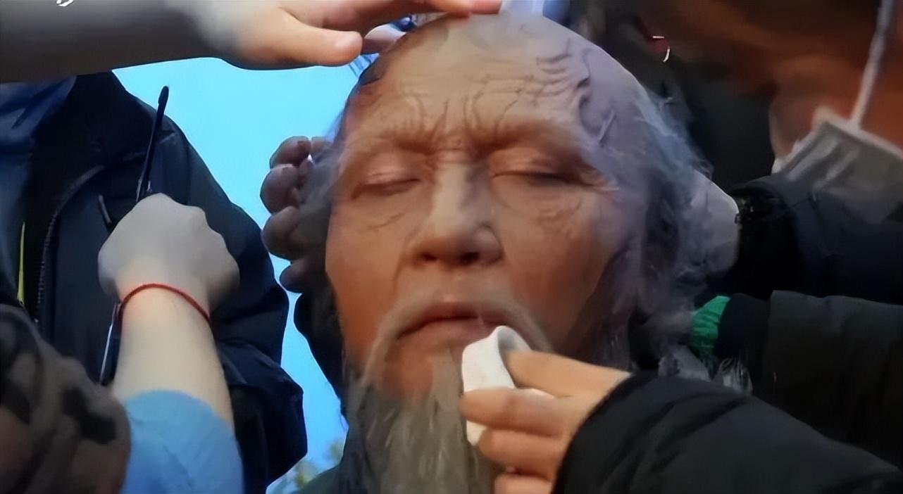 郭京飛