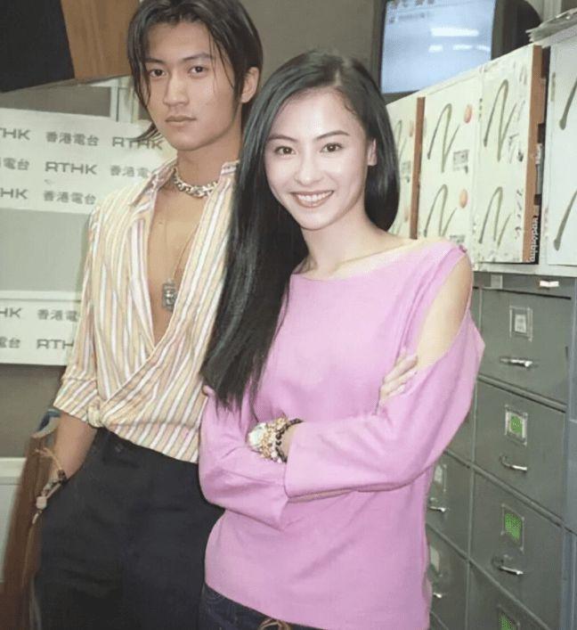 王菲