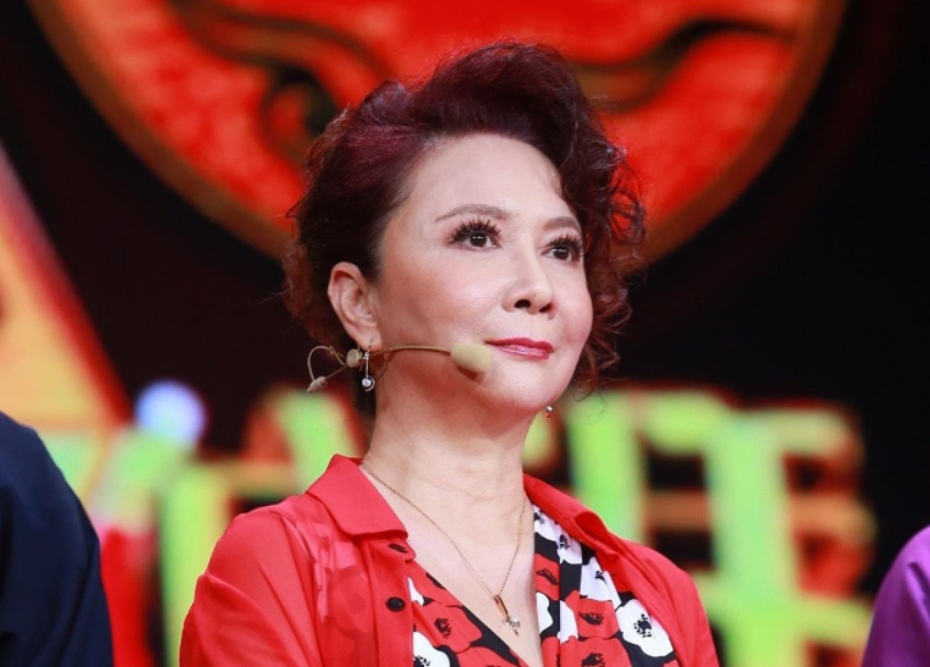 蔡明