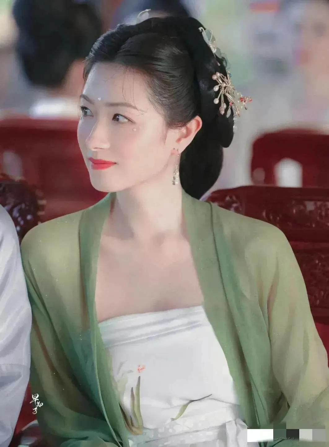 萬茜