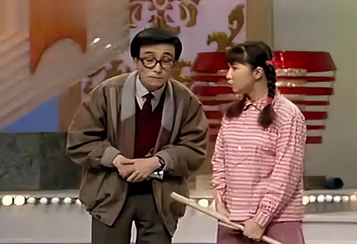 蔡明