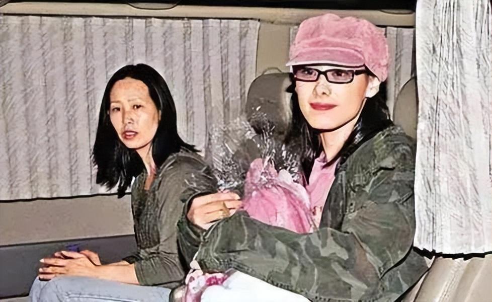 梁洛施