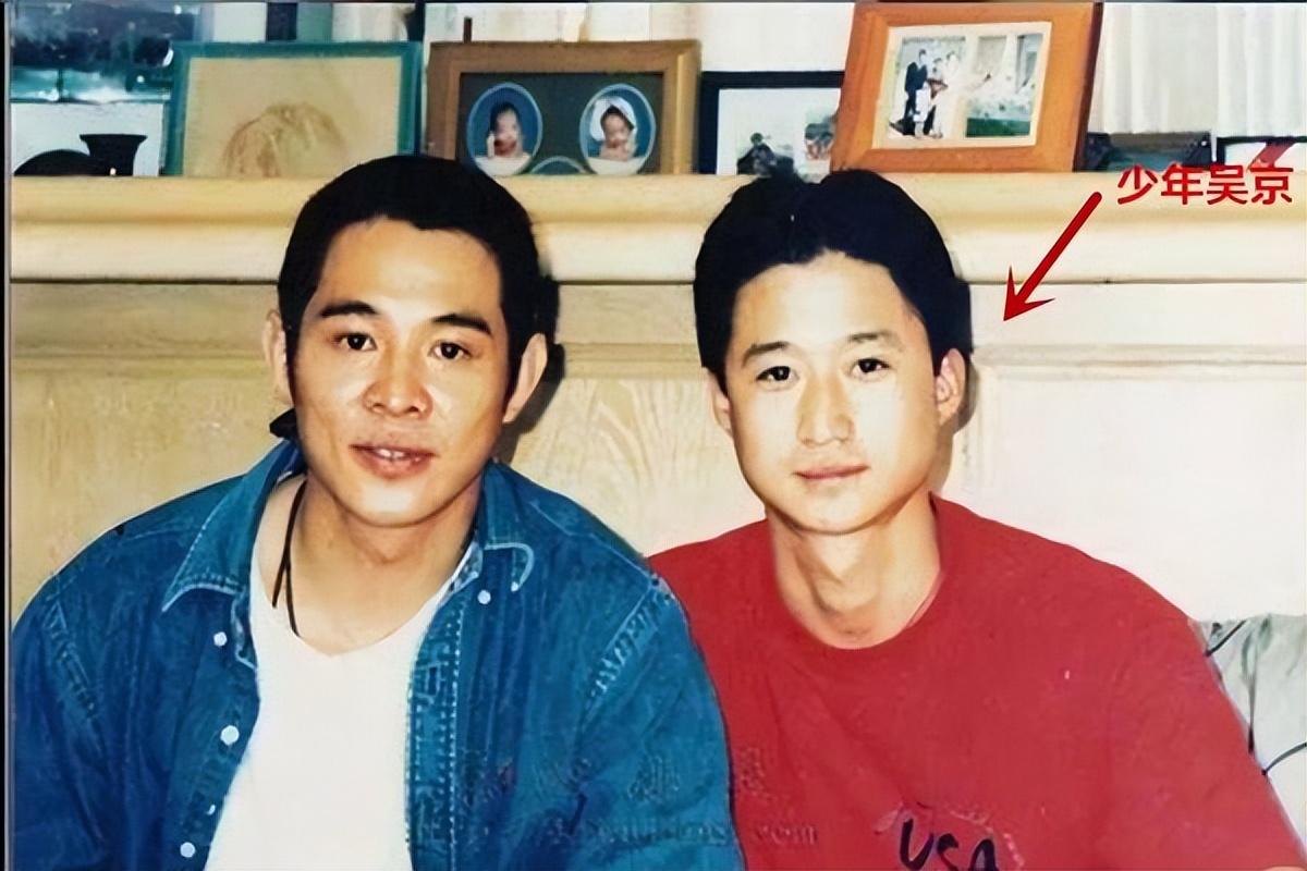 吳京