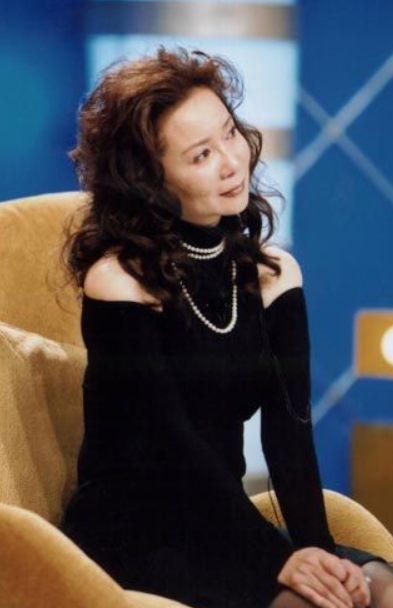 蔡明