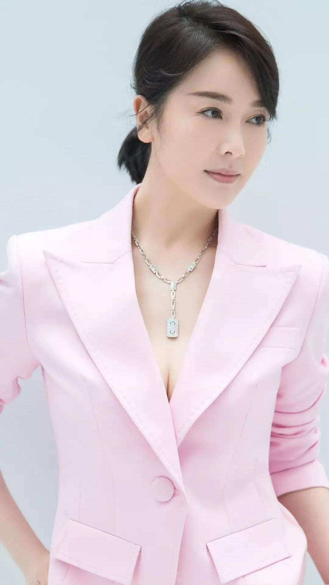 左小青