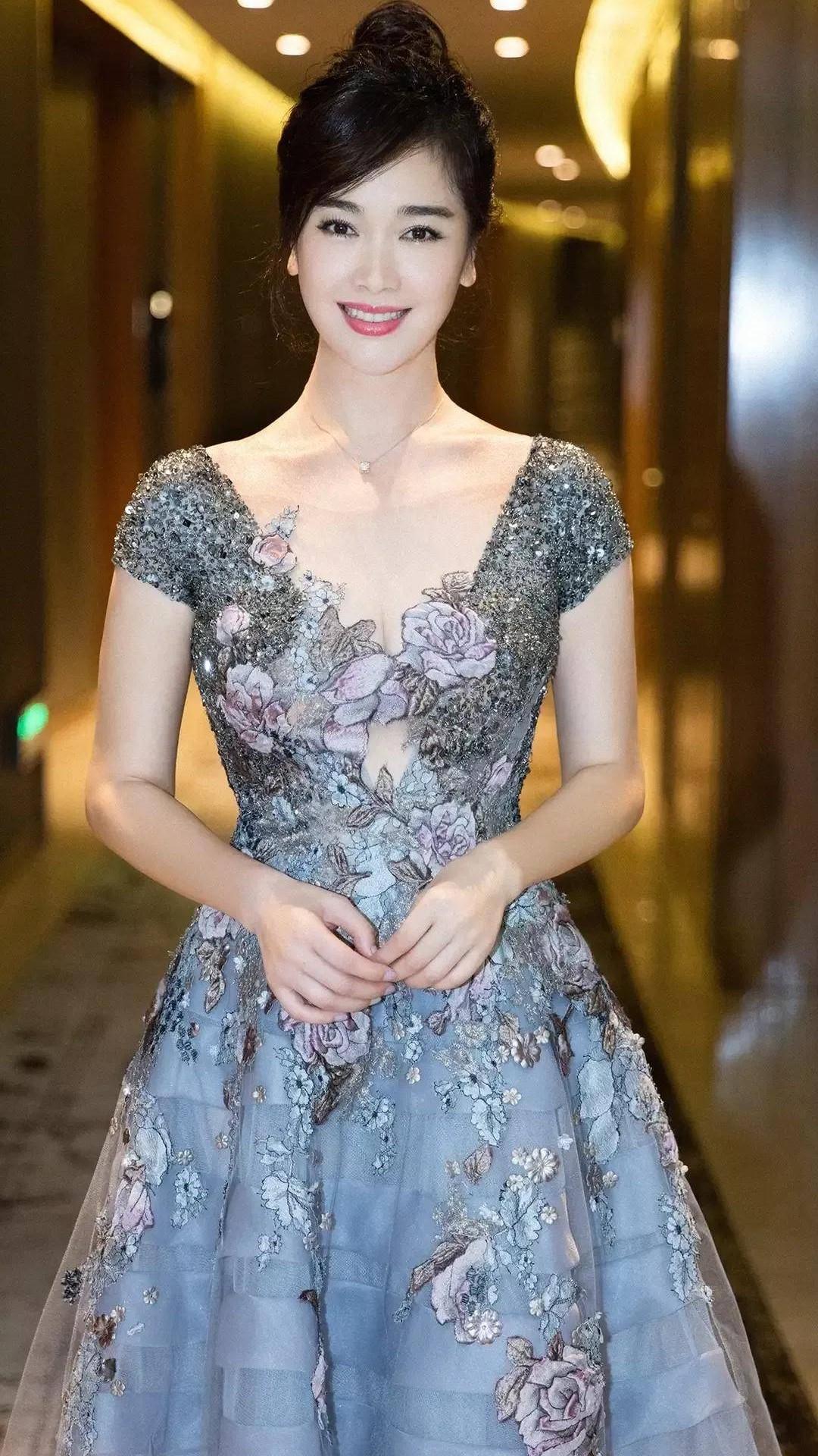 左小青
