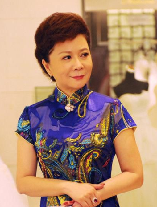 蔡明
