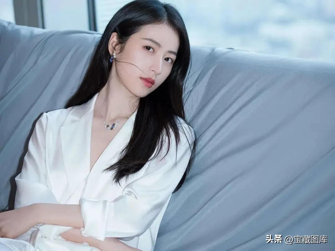 周雨彤