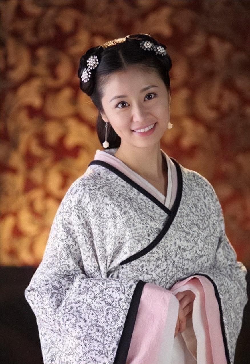 李一桐