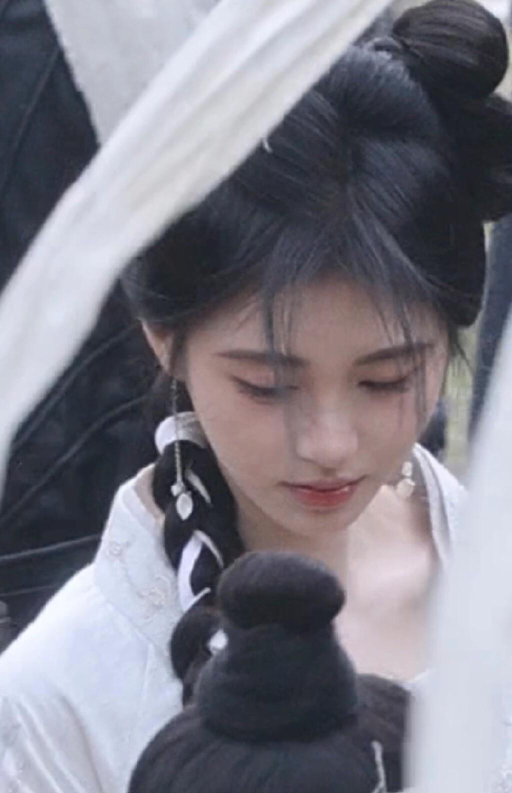 鞠婧禕