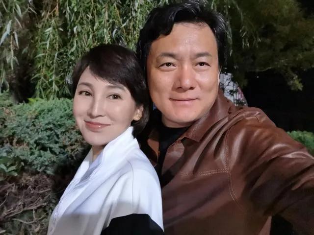 岳麗娜