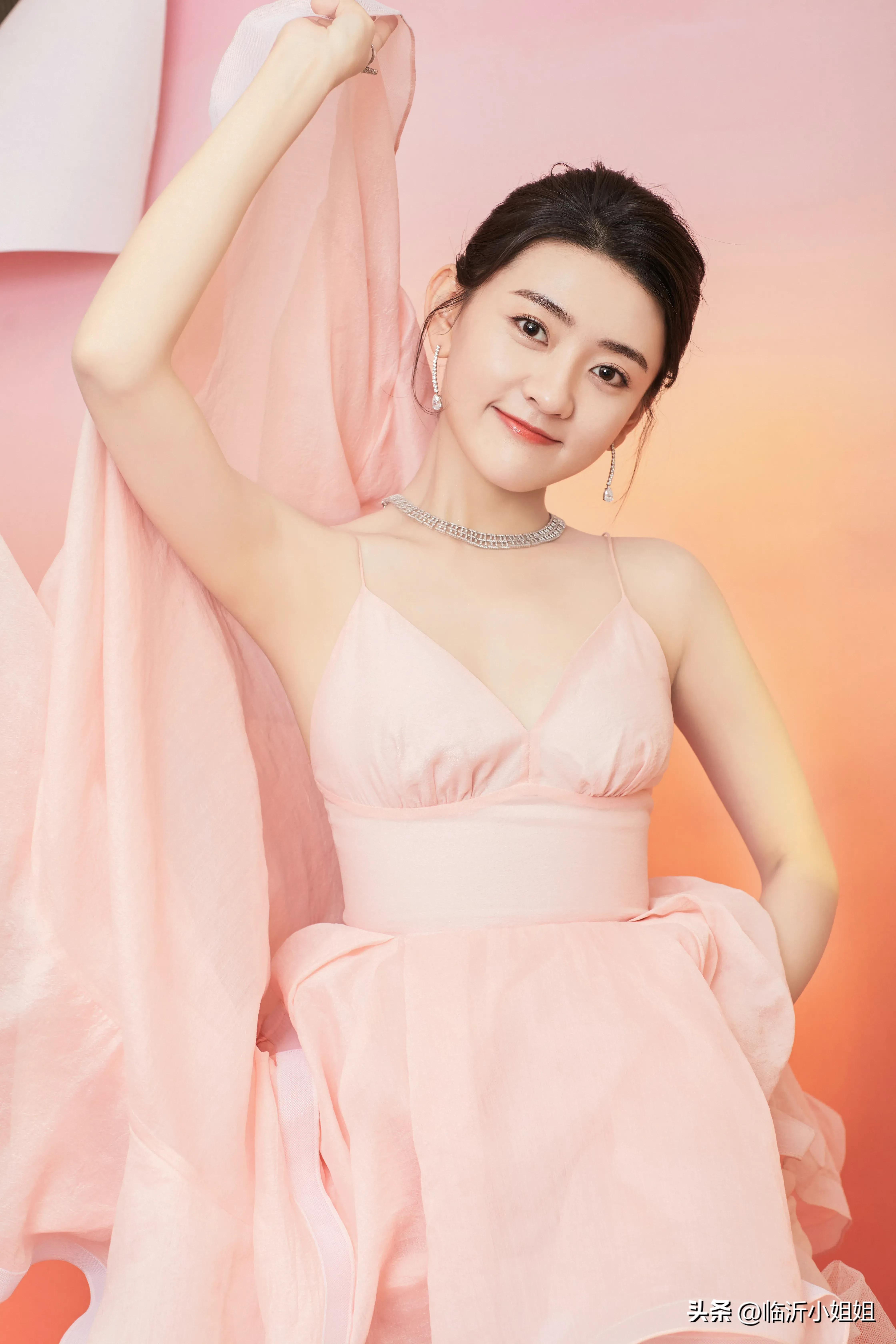 梁潔