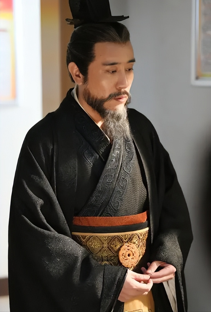 於和偉