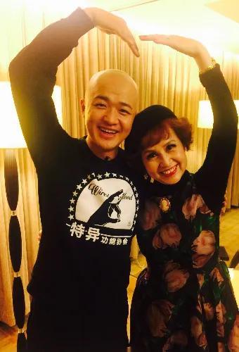 包文婧