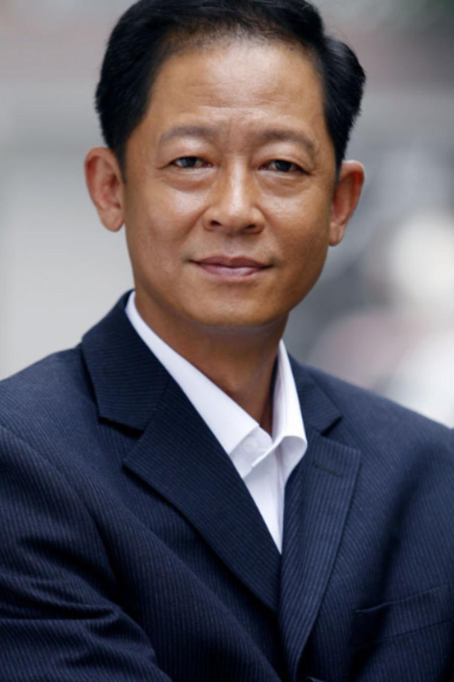 曾因醜拍戲一半被導演辭退的王志文，如今卻成一代「風流」視帝