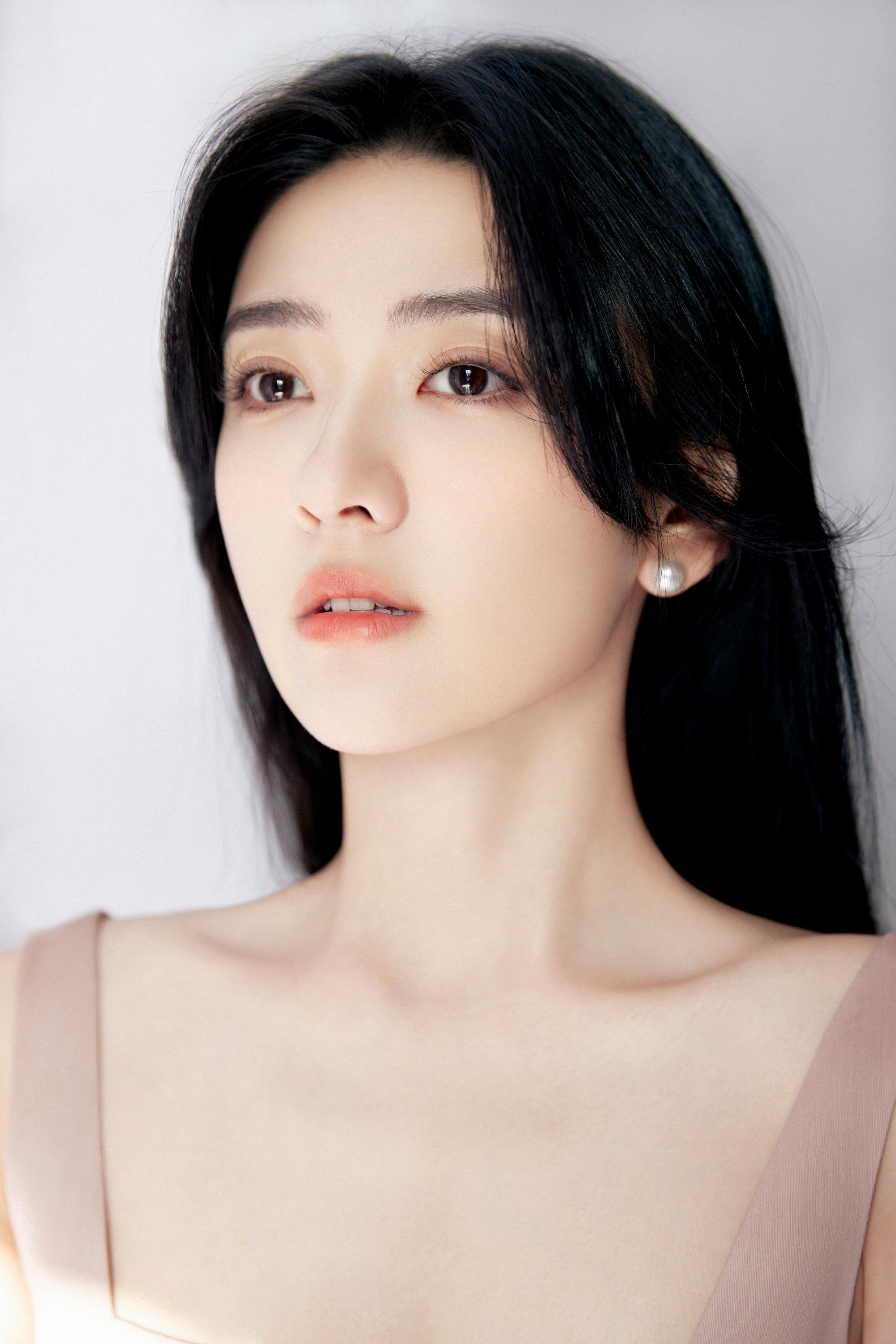 梁潔