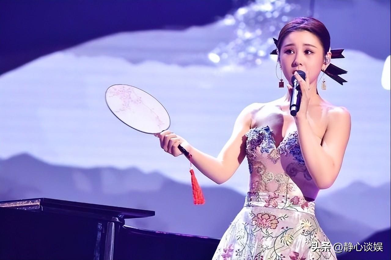 李小萌