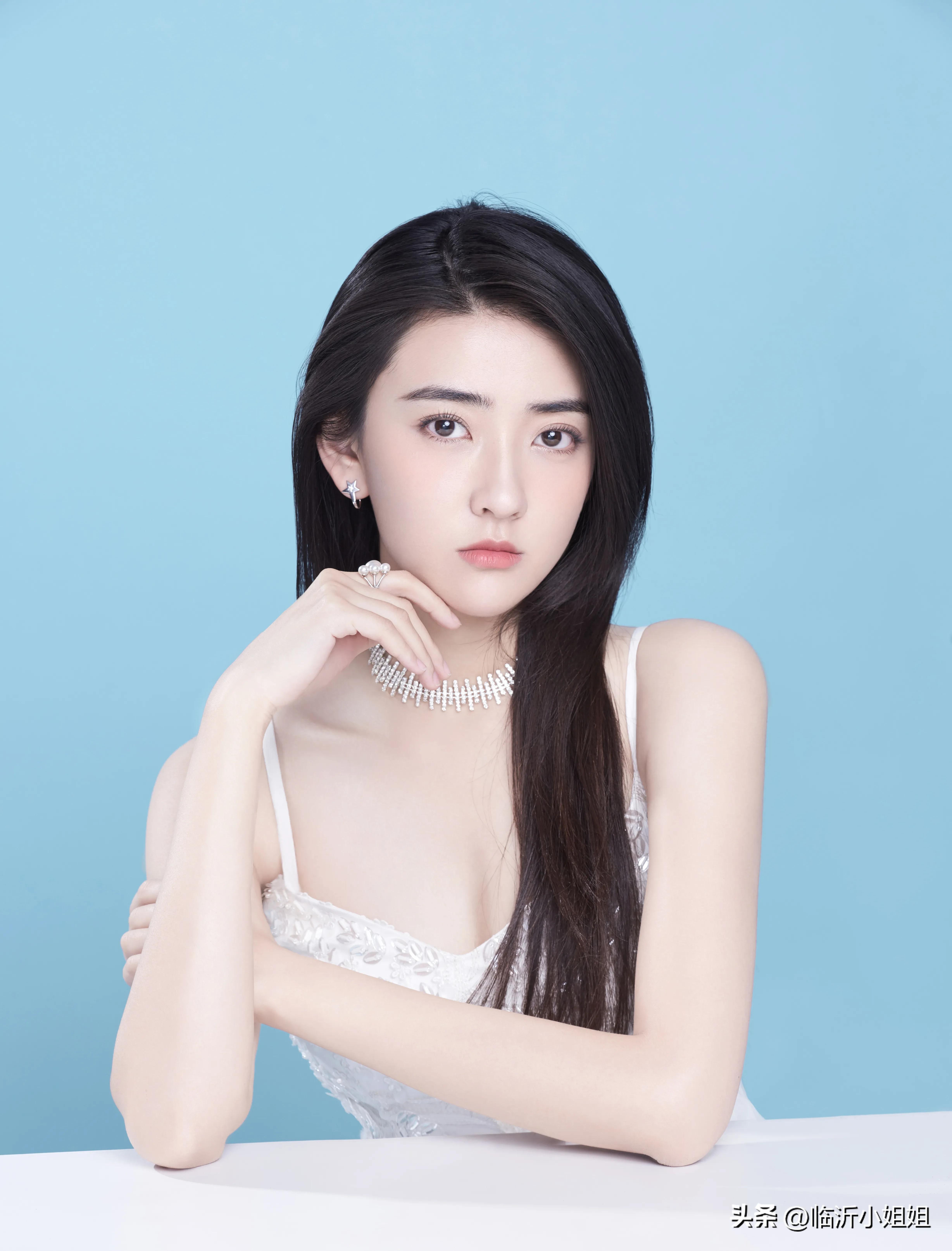 梁潔