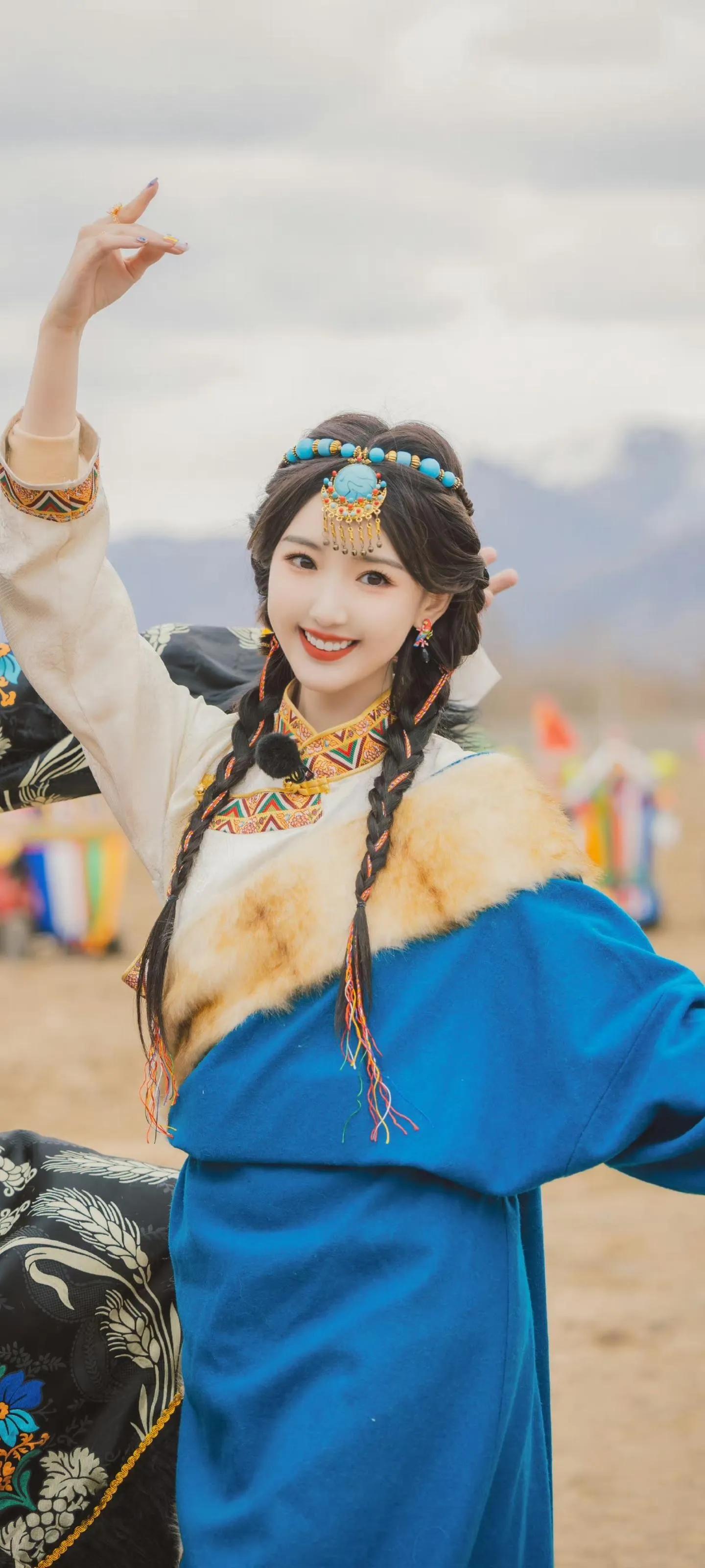 毛曉彤