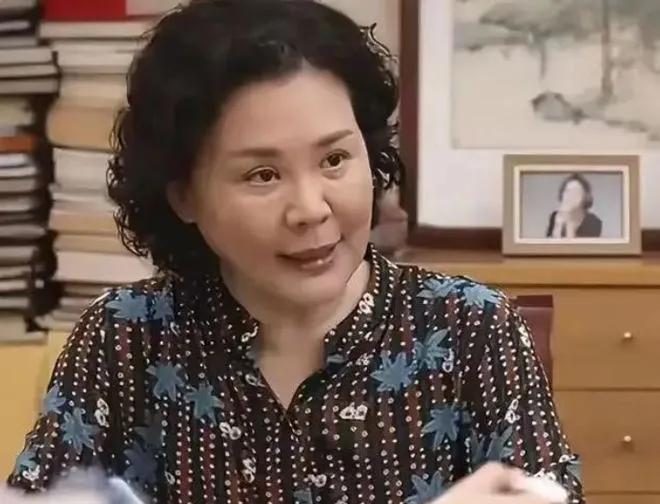 叢珊