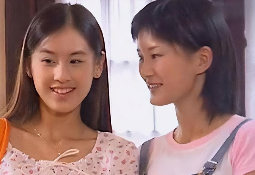黃聖依