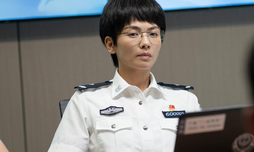 李庚希