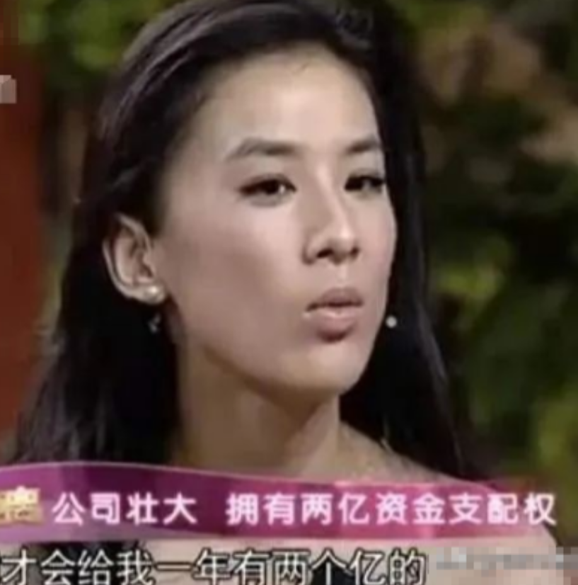 黃聖依