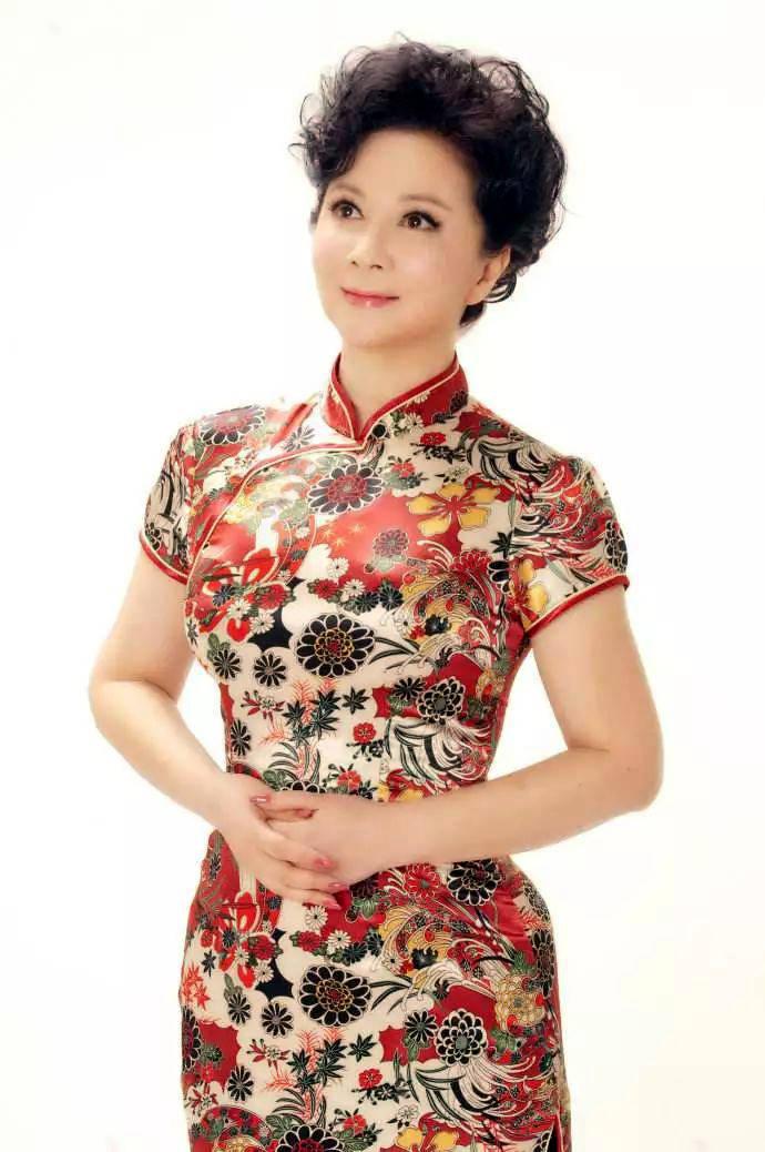 蔡明