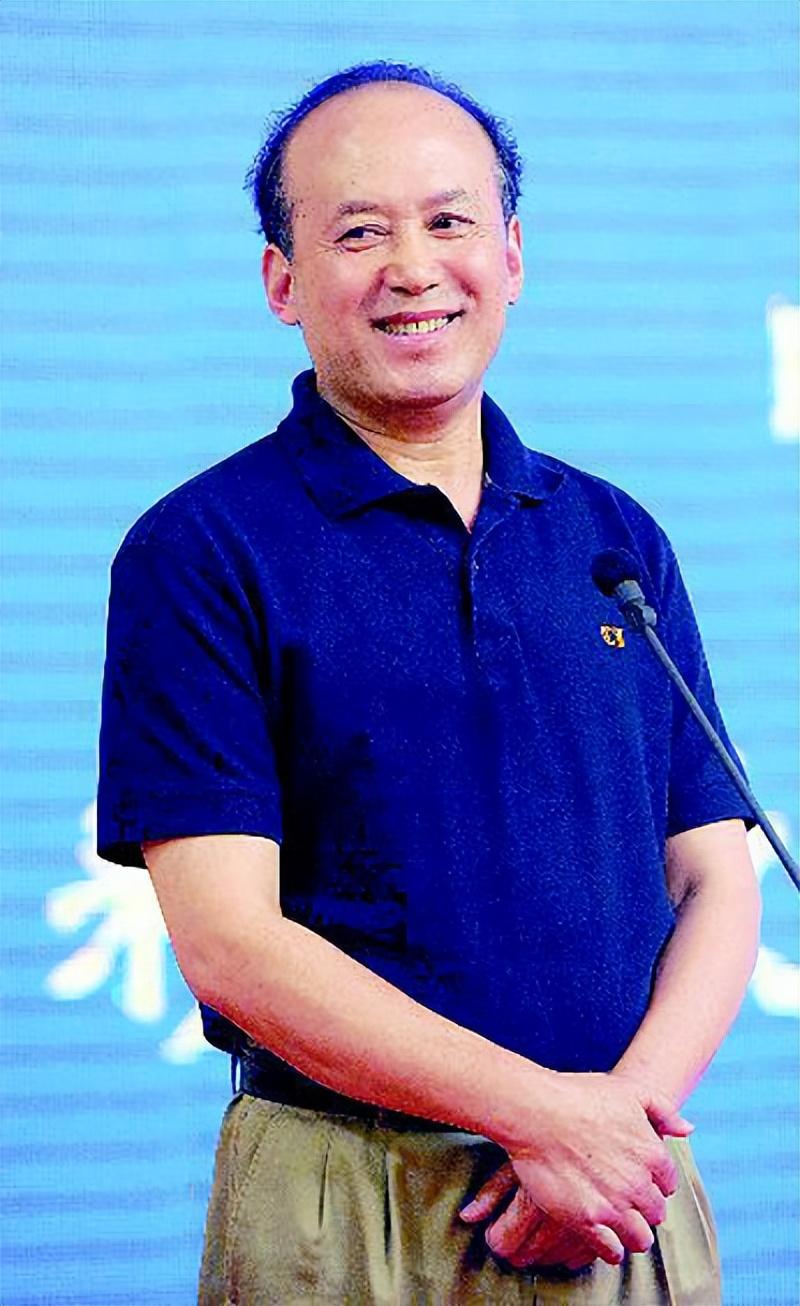 蔡明
