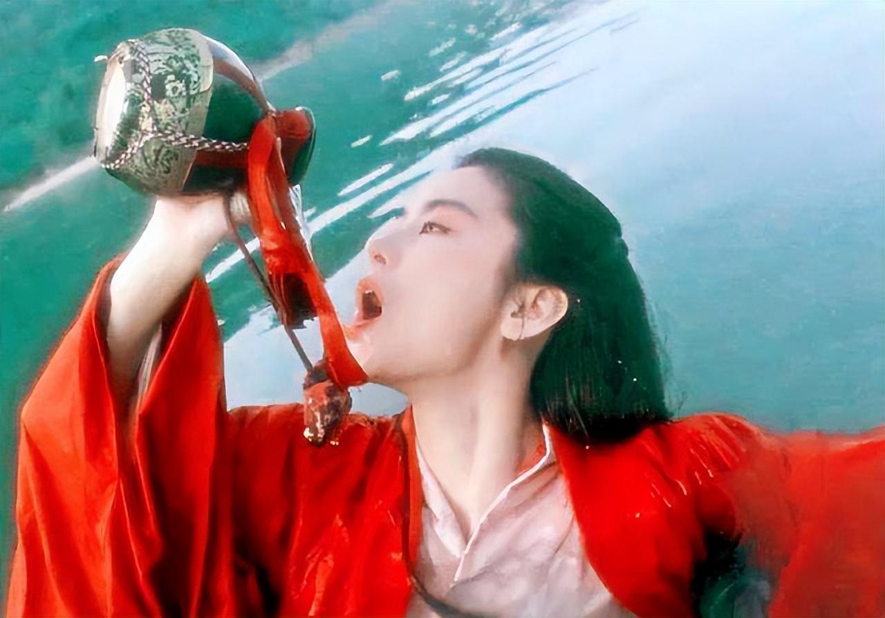 李嘉欣