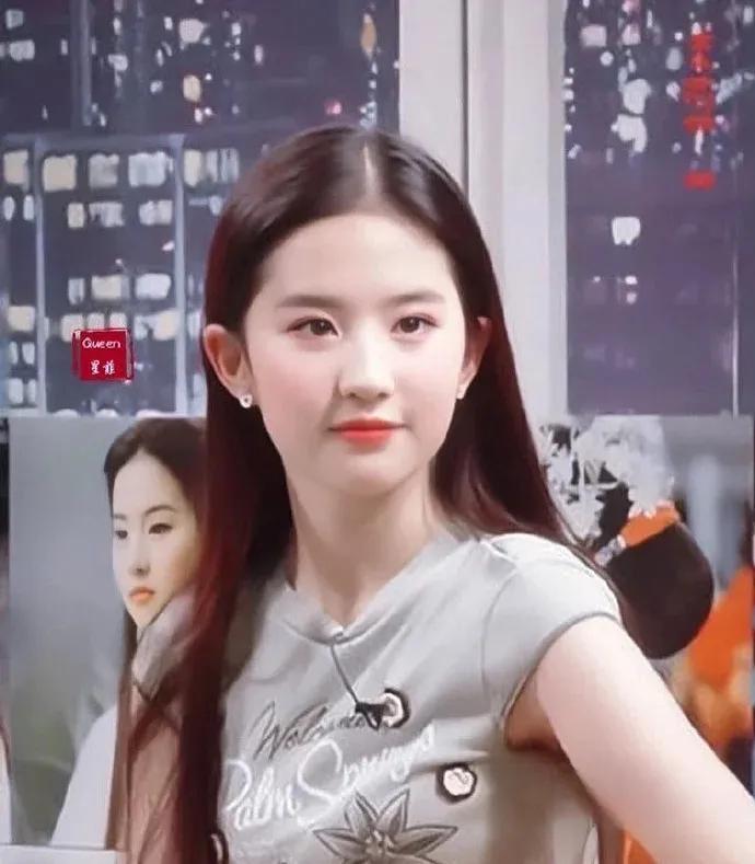 劉亦菲