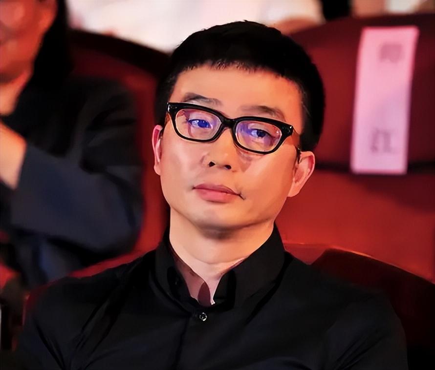 張靚穎