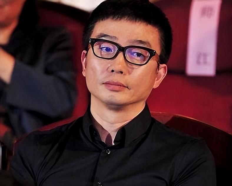 張靚穎
