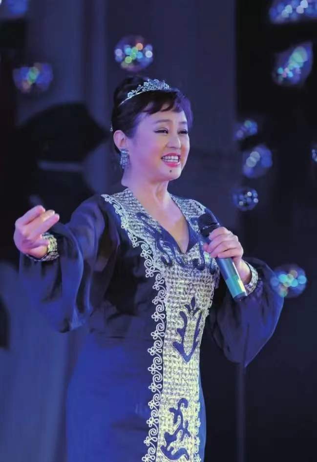 朱明瑛