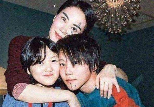 王菲