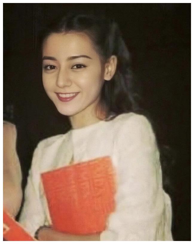 迪麗熱巴