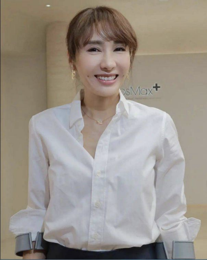 李嘉欣