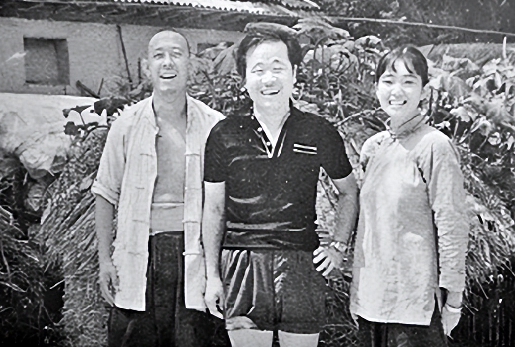 張薔