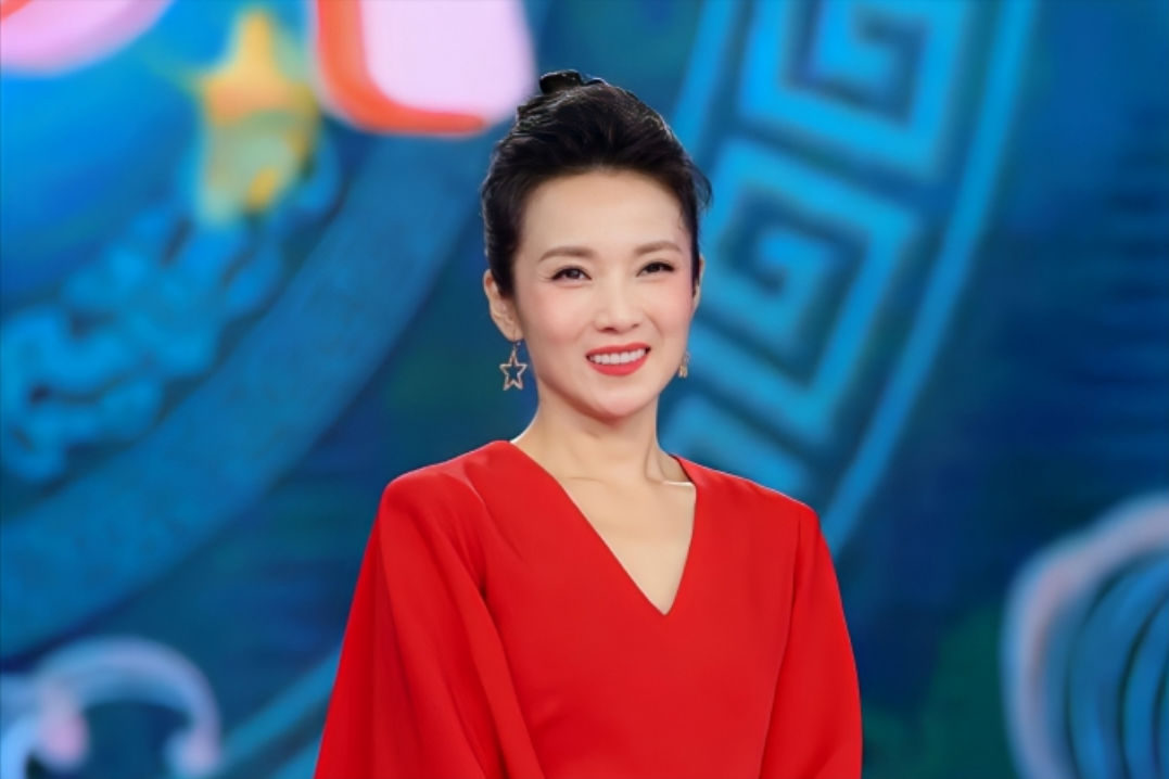 管彤